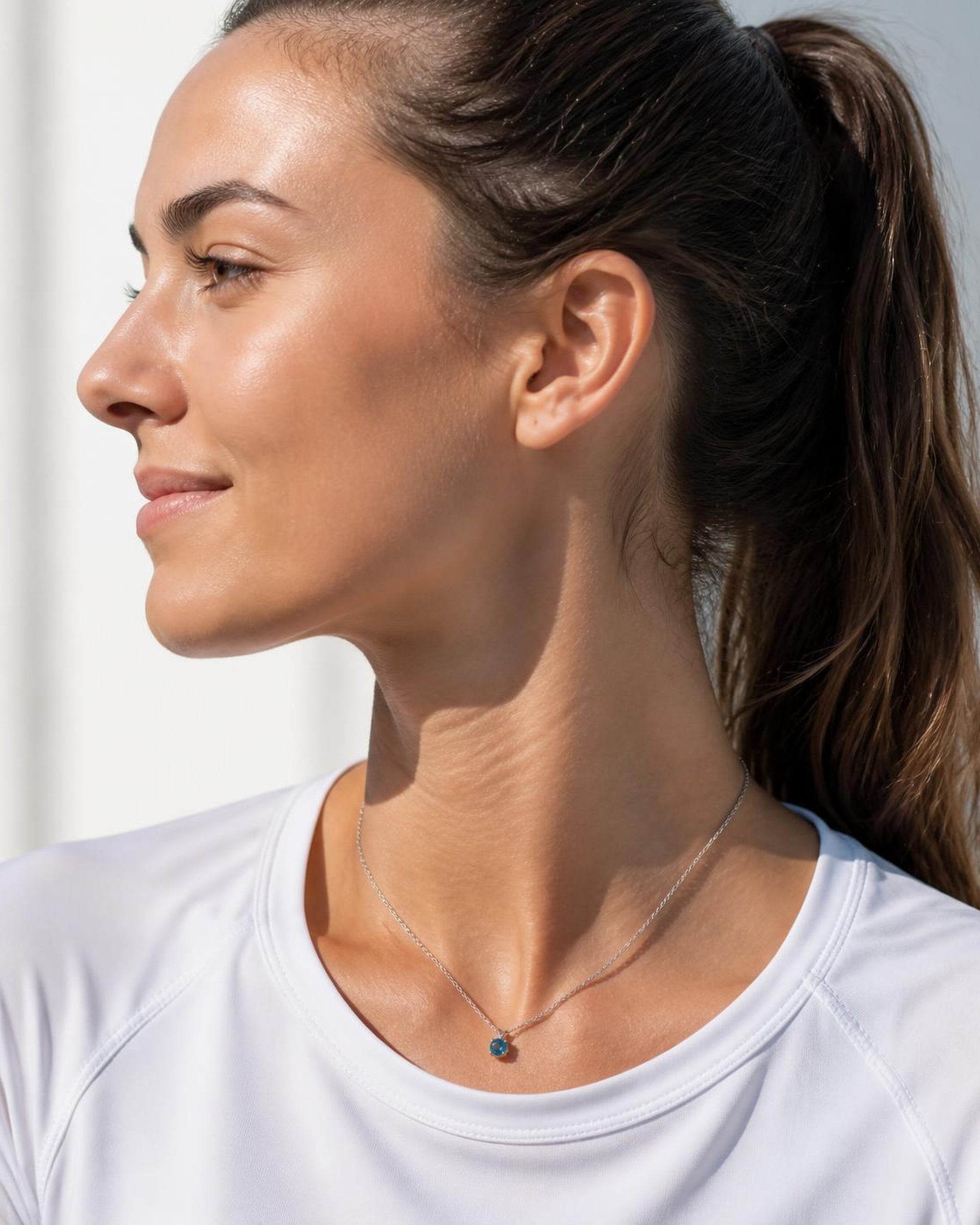 Como Round London Blue Topaz Pendant Necklace