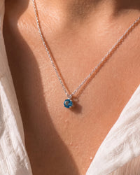 Como Round London Blue Topaz Pendant - Image 3