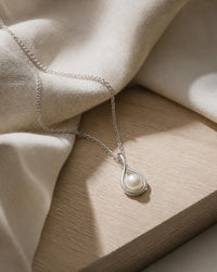 Cairo Akoya Pearl Twist Pendant