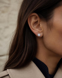 Paris Seine White Sapphire Rope Stud Earrings - Image 5