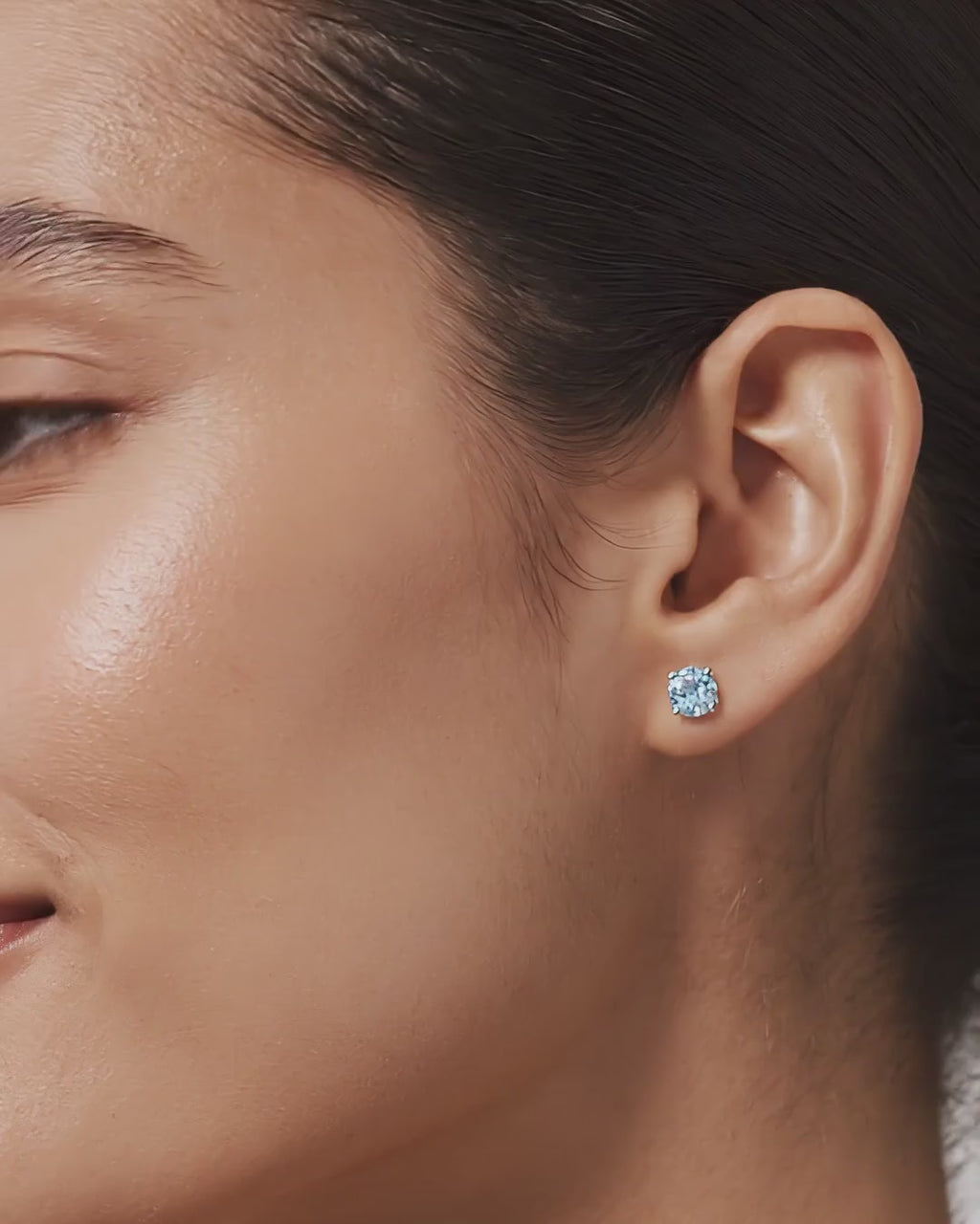 Como Round Aquamarine Stud Earrings - Video