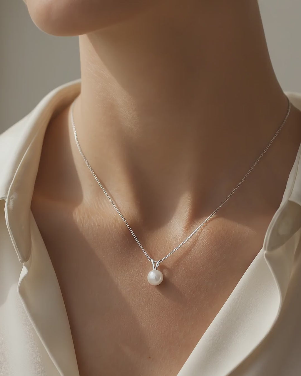 Cairo Akoya Pearl Pendant Necklace - Video